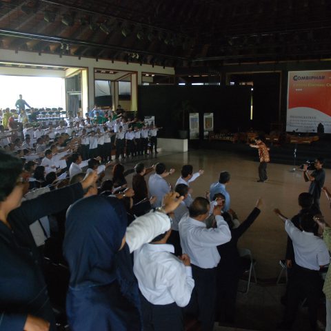 BANGKITKAN KECERDASAN EMOSIONAL BANGSA!