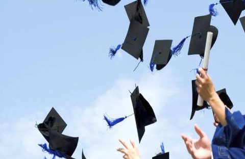 Menjadi Mahasiswa Sukses: Tips Menjadi Mahasiswa Yang Bukan Biasa-Biasa Saja