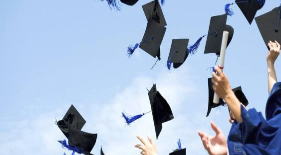 Menjadi Mahasiswa Sukses: Tips Menjadi Mahasiswa Yang Bukan Biasa-Biasa Saja